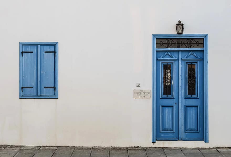 ¿Por dónde empezar a reformar una casa? Estudia bien la fachada, paredes interiores, techos y suelos para que tu casa sea eficiente